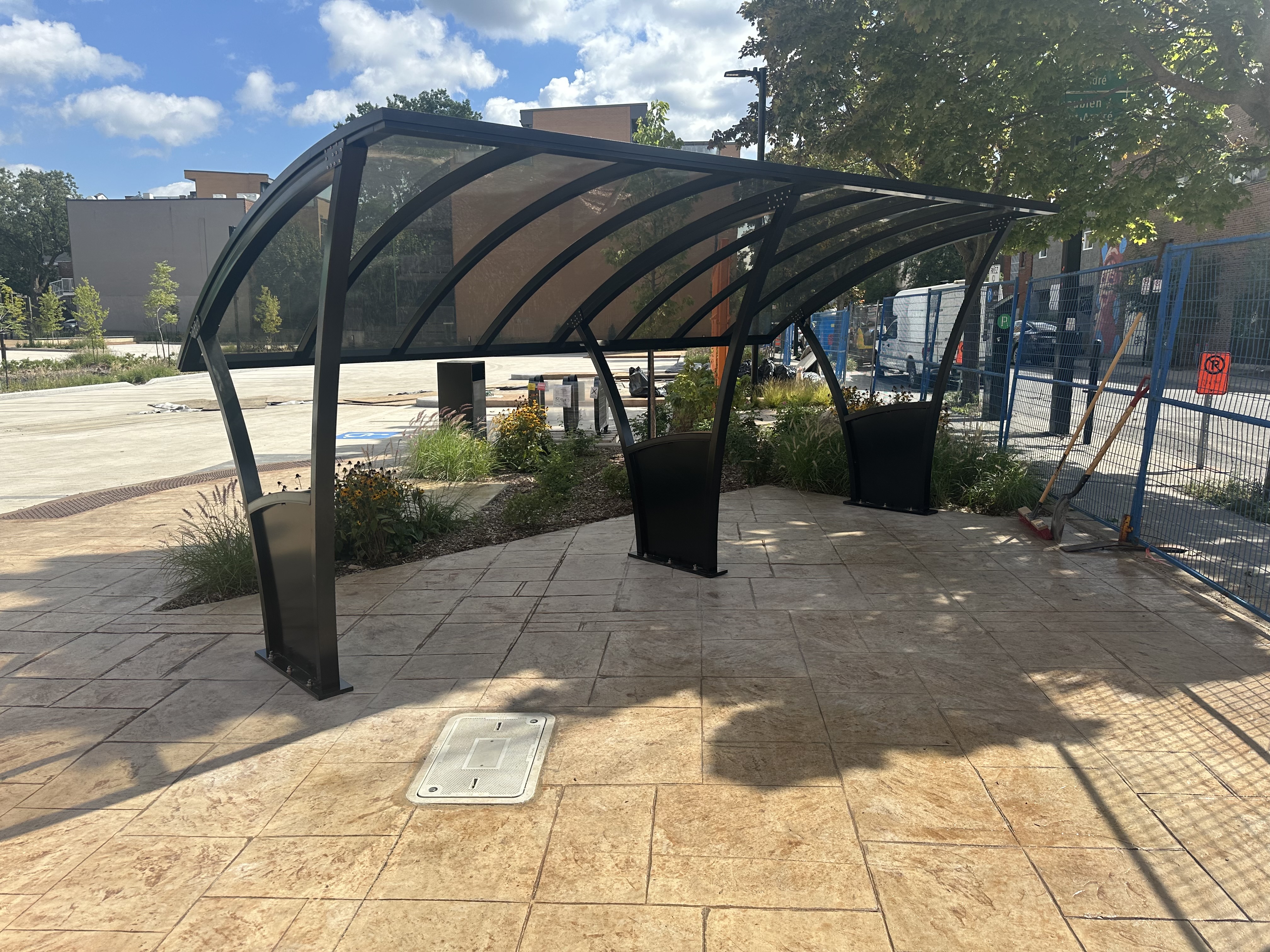 Abri vélos - Bike Shelter